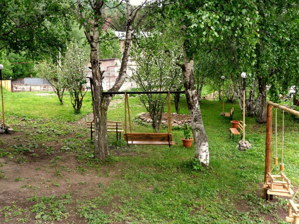 Kazbegi Cottages Qabarjina Luaran gambar